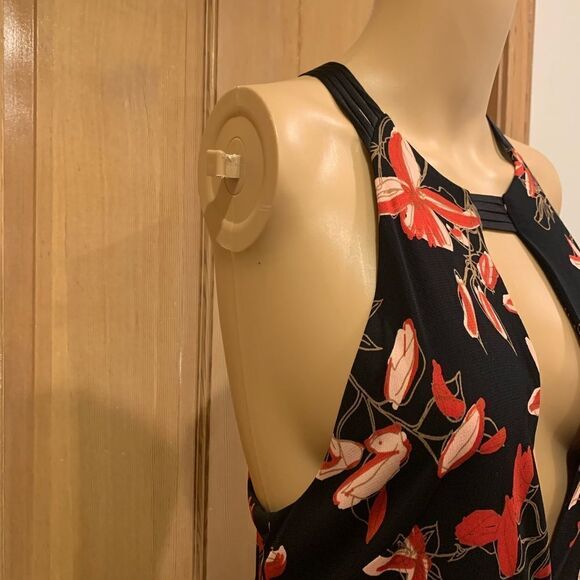 BEBE Black Red floral print halter deep v neck hi lo sleeveless Sz M - Picture 3 of 8